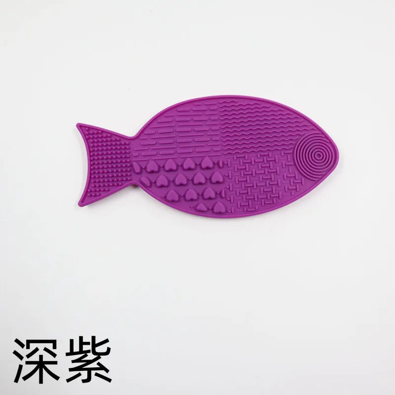 Gentle Silicone Lick Mat for Small Dogs and Cats Under 3kg