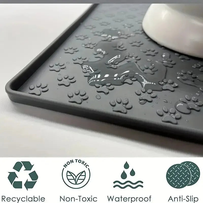 Foldable Silicone No-Spill Feeding Mat for Dogs and Cats